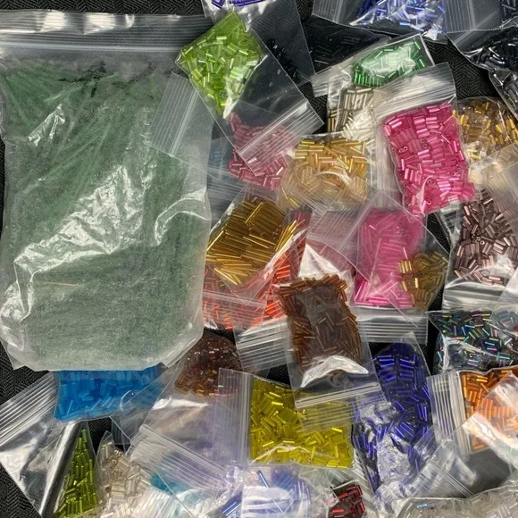 Bugle Beads Lot of Over 2 Pounds! - Picture 2 of 6